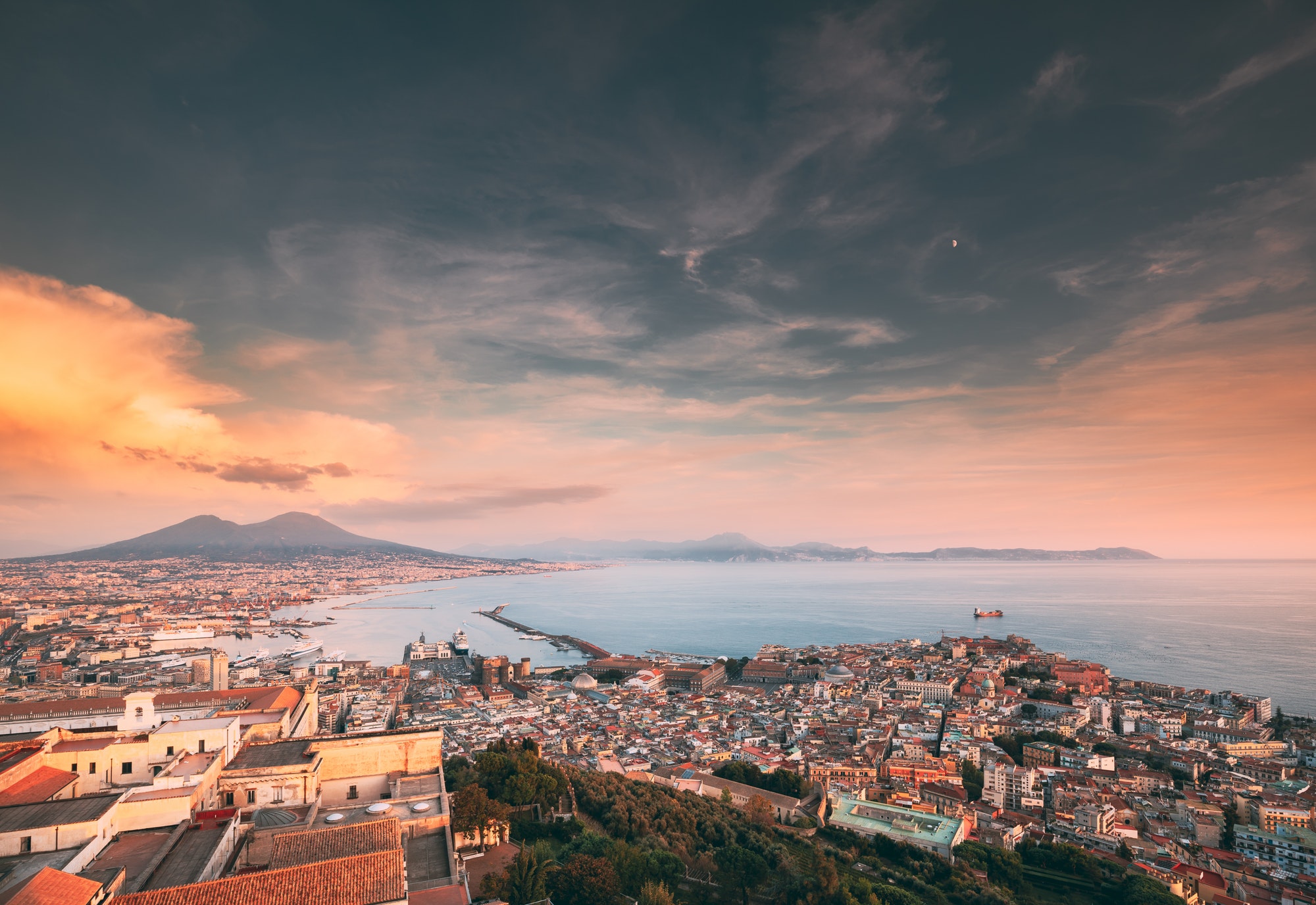 Visitare la Campania in primavera, i luoghi da non perdere